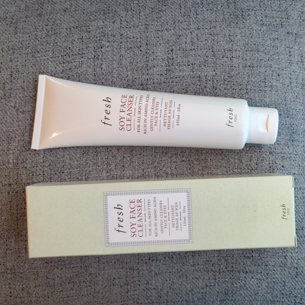 Fresh soy face cleanser